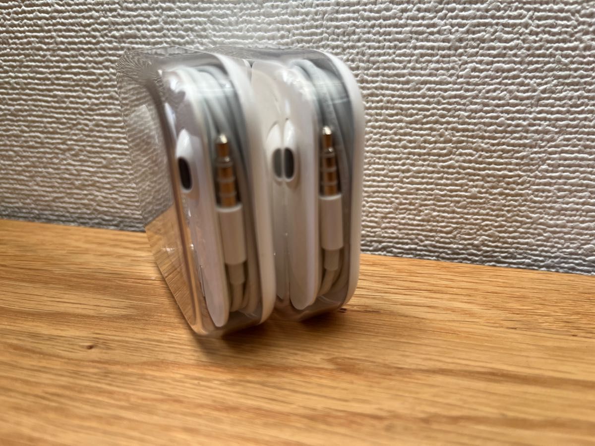 Apple アップル 純正 イヤホン イヤフォン EarPods iPhone 付属品 正規品 3.5mm マイク付き