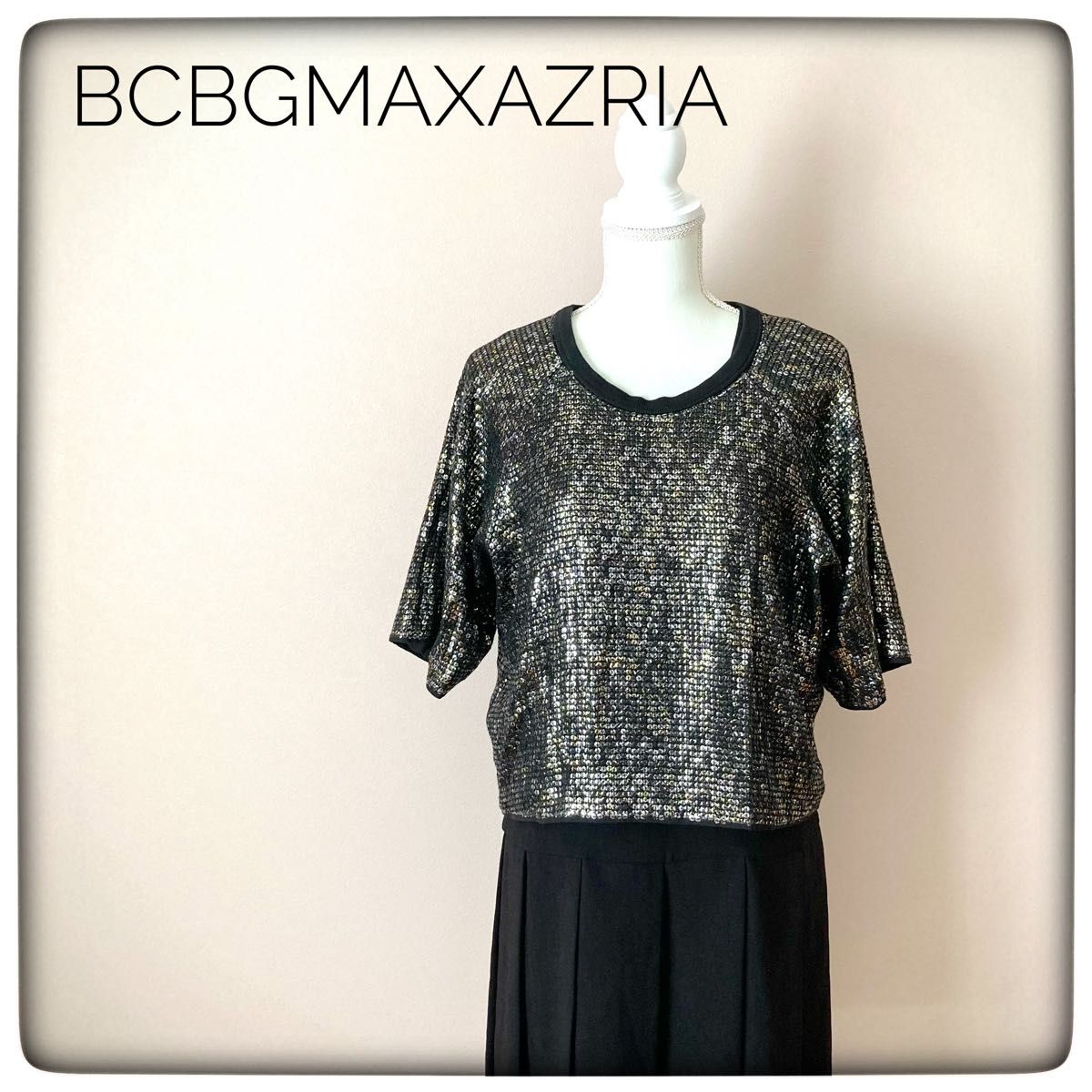 セレブ御用達　ゴージャス　BCBGMAXAZRIA 黒×ゴールド スパンコール  半袖トップス