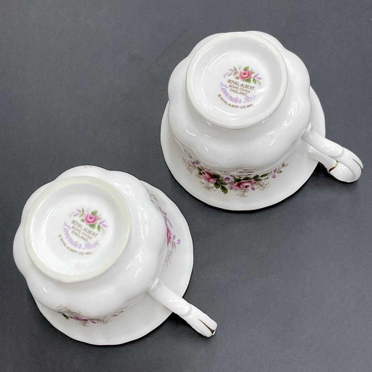 ROYAL ALBERT ロイヤルアルバート ラベンダーローズ ボーンチャイナ イングランド カップ&ソーサー 金彩装飾 2客セット