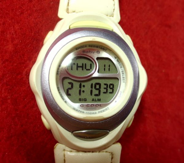 GS486） ■完動腕時計★CASIO カシオ BABY-G Gショック系★BGC-100◎G-Cool ホワイトを基調としたとても清潔感のあるデザイン