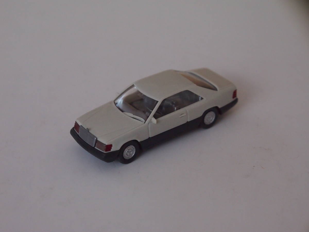 WIKING 1/87 (143 13) Mercedes-Benz 300 CE Coupe 西ベルリン製 初期モデル_画像1