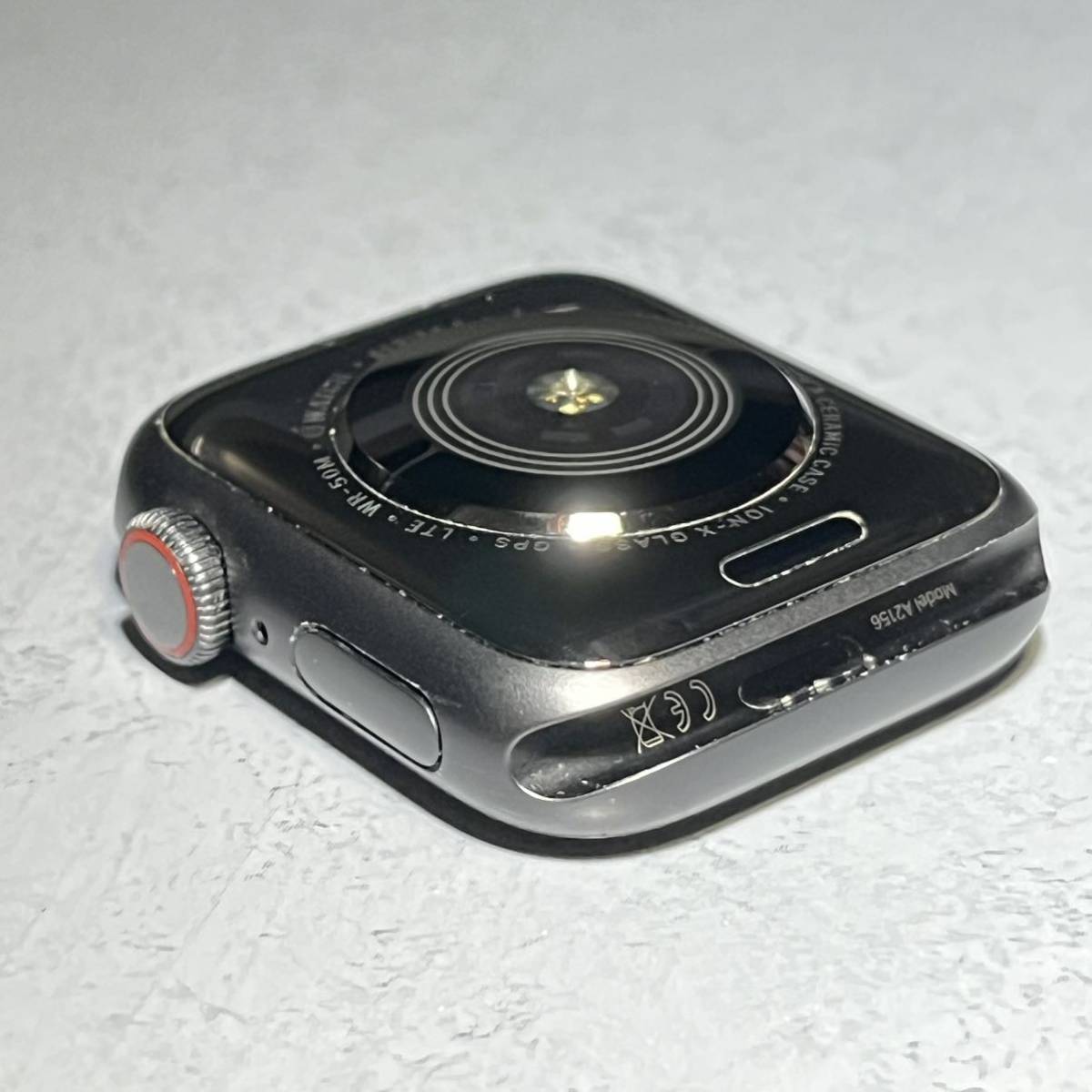 Apple Watch Series5 Cellular モデル 40mm スペースグレイ Apple Watch Series5 Cellular モデル 40mm スペースグレイ