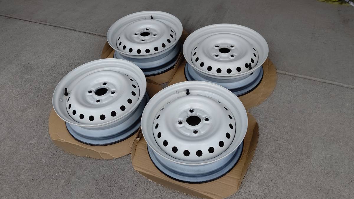 美ホンダN-B0Xスラッシュ純正ホワイト白スチール鉄ホイール4本 美ホンダN-B0Xスラッシュ純正ホワイト白スチール鉄ホイール4本