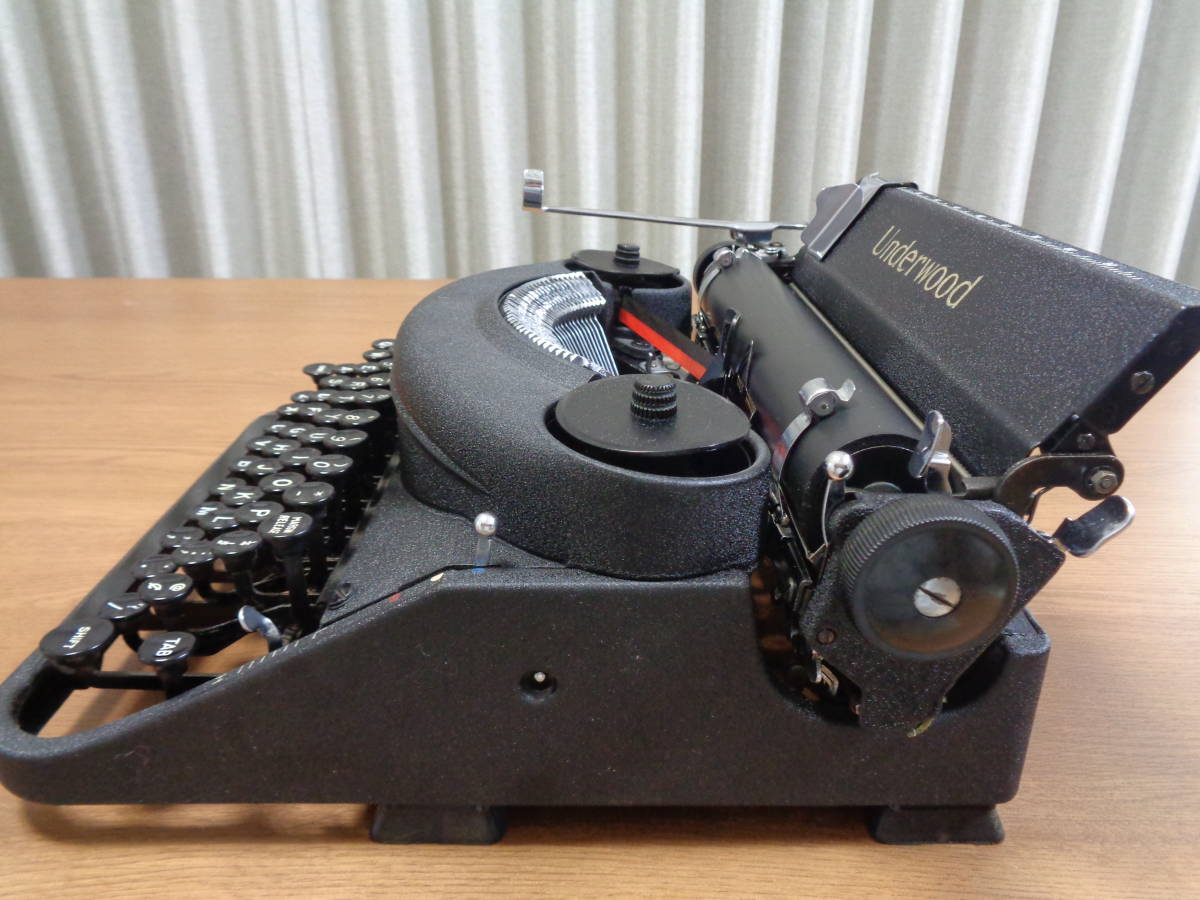 実働品　UNDERWOOD Noiseless77 アンダーウッドタイプライター　1947年製