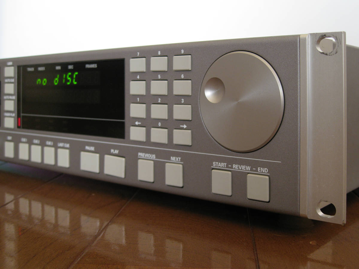 STUDERD731MKⅡ·QC工作室定制訂單規格維修操作確認收購困難 原文:STUDER D731 MKⅡ・QC スタジオ特注仕様 メンテナンス動作確認済み 入手困難