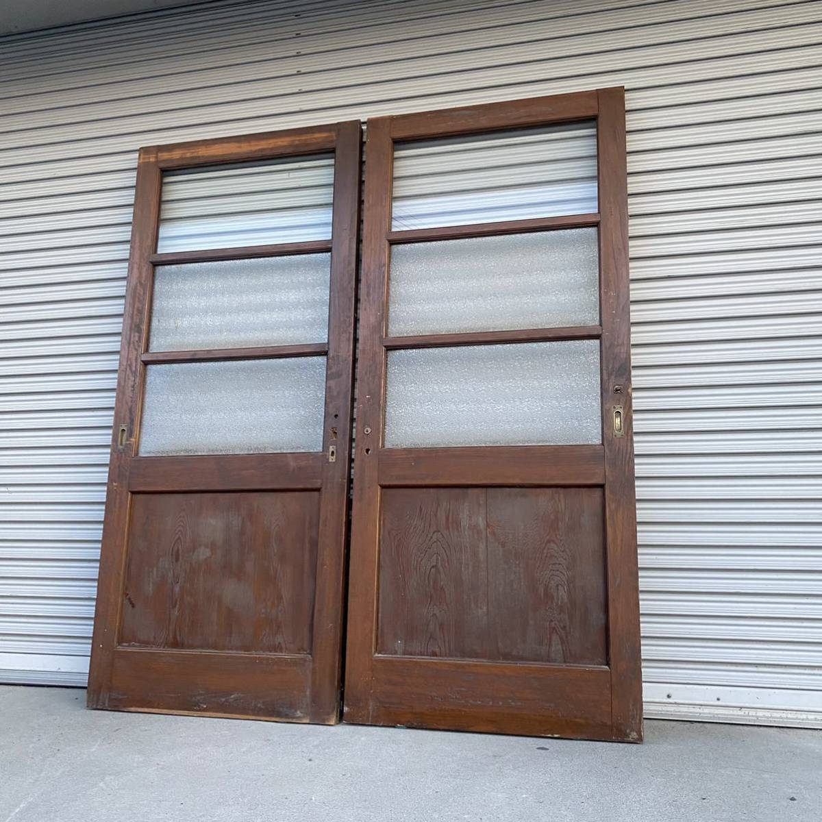 GM8TJ⑤ 1 interval 2 sheets. store . door glass door .... window Showa Retro store furniture old Japanese-style house ... door era fittings entranceway door warehouse door 