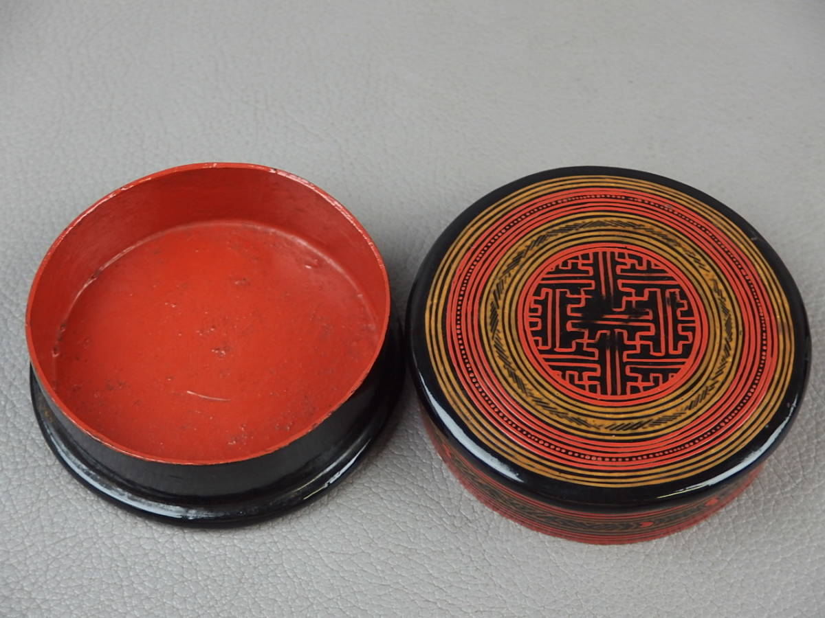 [ antique * tea utensils ]* China old . old lacqering ** line writing incense case en082sil.