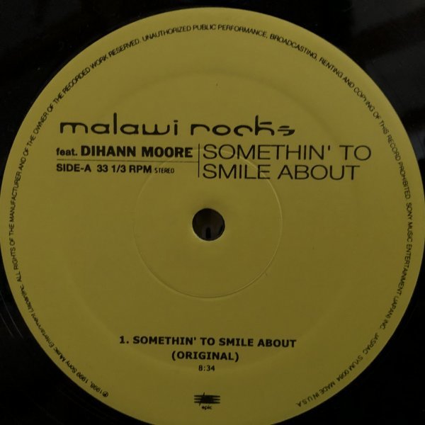 Malawi Rocks Feat. Dihanne Moore / Something To Smile About_画像2