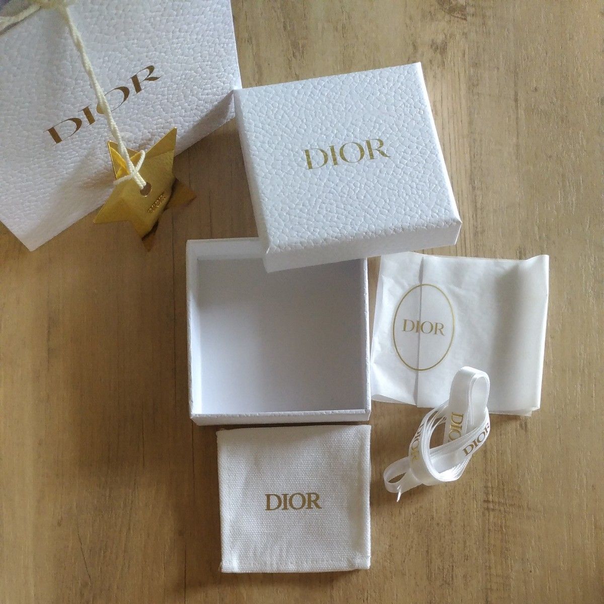 Dior アクセサリーBOX 空箱 小さめ 保存袋 ショッパー ピアス ネックレス ブレスレット