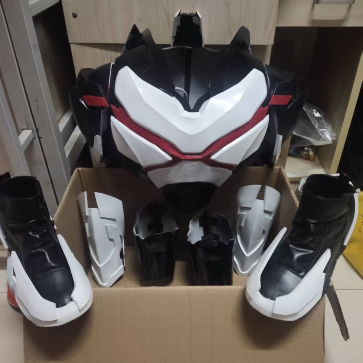 仮面ライダーアークワン 1/1 マスク コスプレ アトラク レプリカ 仮面ライダーアークワン 1/1 マスク コスプレ アトラク レプリカ
