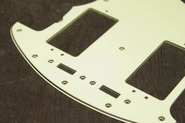 Fender Pawn Shop Mustang Special 用 純正 ピックガード 未使用品の画像2