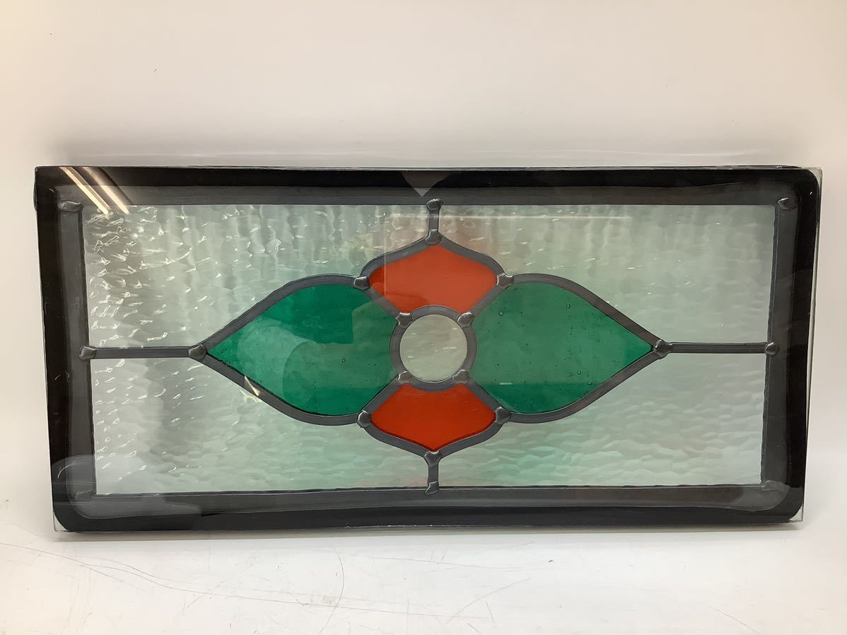 未使用 ステンドグラス アンティーク ステンドガラス 花柄 赤 緑 グリーン H180×W380×D18mm 2100g