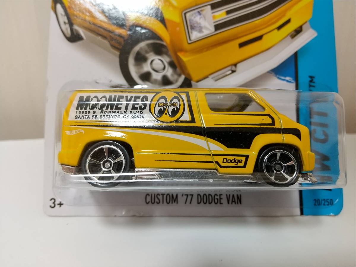 2015HOT WHEELS★カスタム'77ダッジバン★ムーンアイズ黄 MOON EYES CUSTOM DODGE VAN ホットウィール ミニカー AAA_画像2