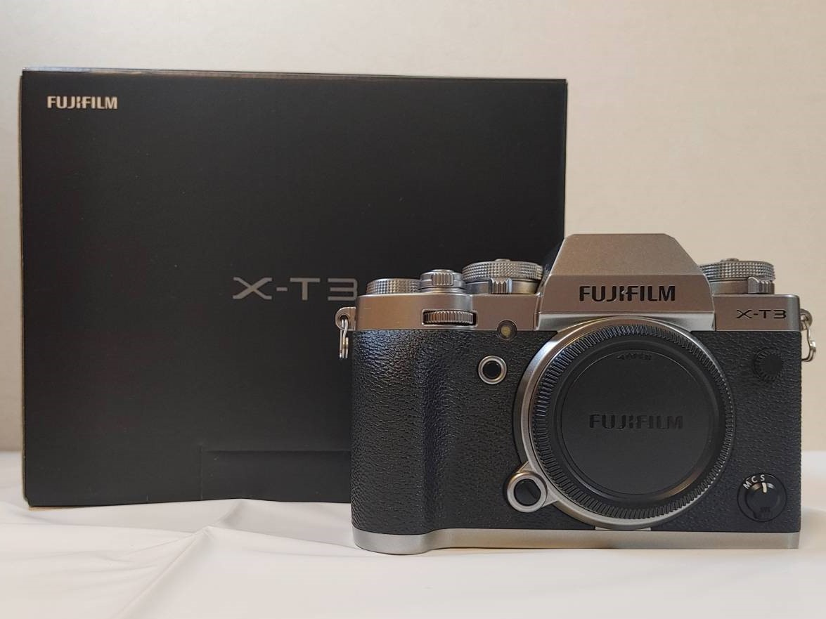 素晴らしい 【美品】 FUJIFILM 富士フィルム X-T3 シルバー ボディ