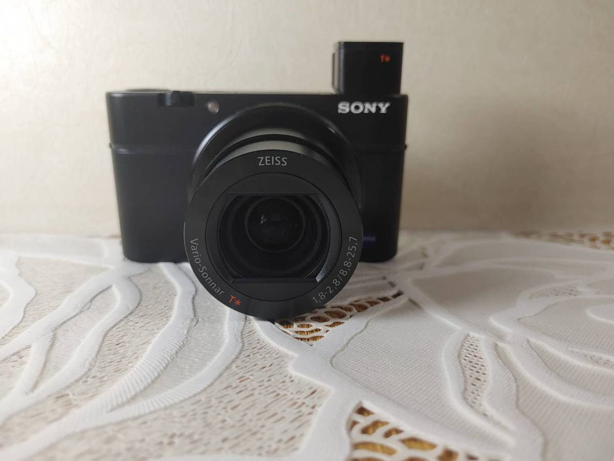 【美品】ソニー　 SONY Cyber-shot 　DSC-RX100M3　 サイバーショット　保証残あり　　元箱　動作品_画像3