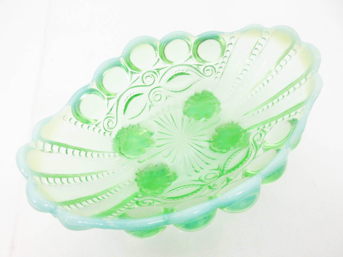 F6973【ジャムディッシュ】1個★MOSSER GLASS★14.5×10cm★モッサーグラス お皿★ミルクガラス グリーン グラデーション★レトロ★未使用_画像2