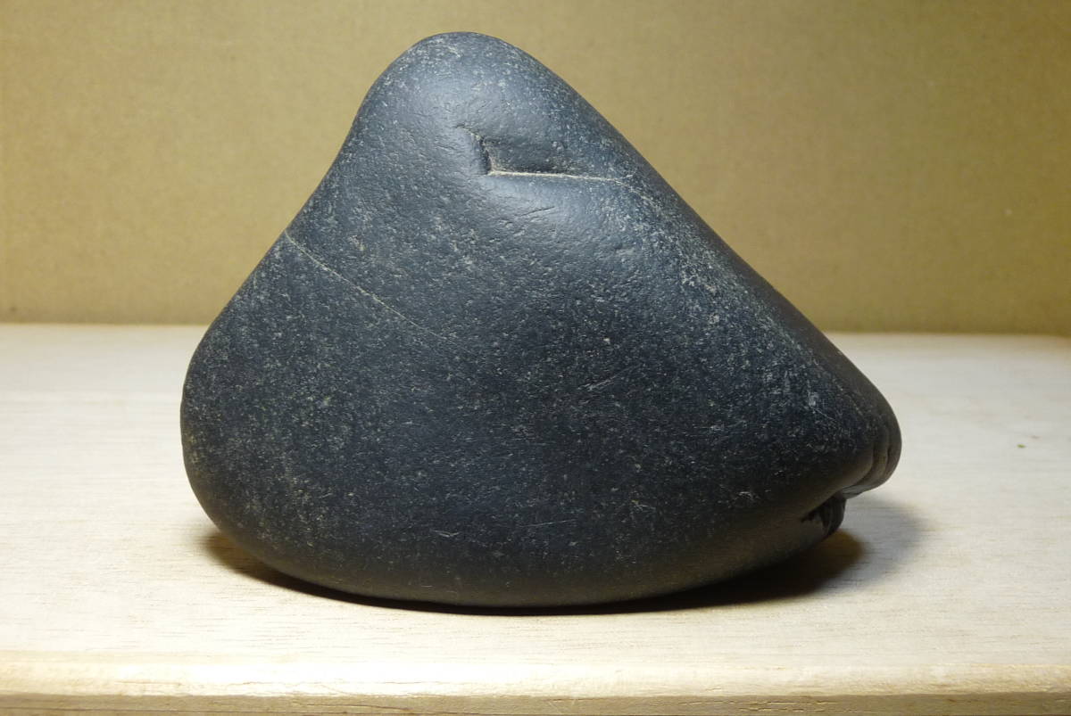  suiseki st,. mountain stone, black color series, weight 452 gram, bonsai. .., tray stone, appreciation stone, nature stone, objet d'art, ornament, decoration, beautiful stone, raw ore 