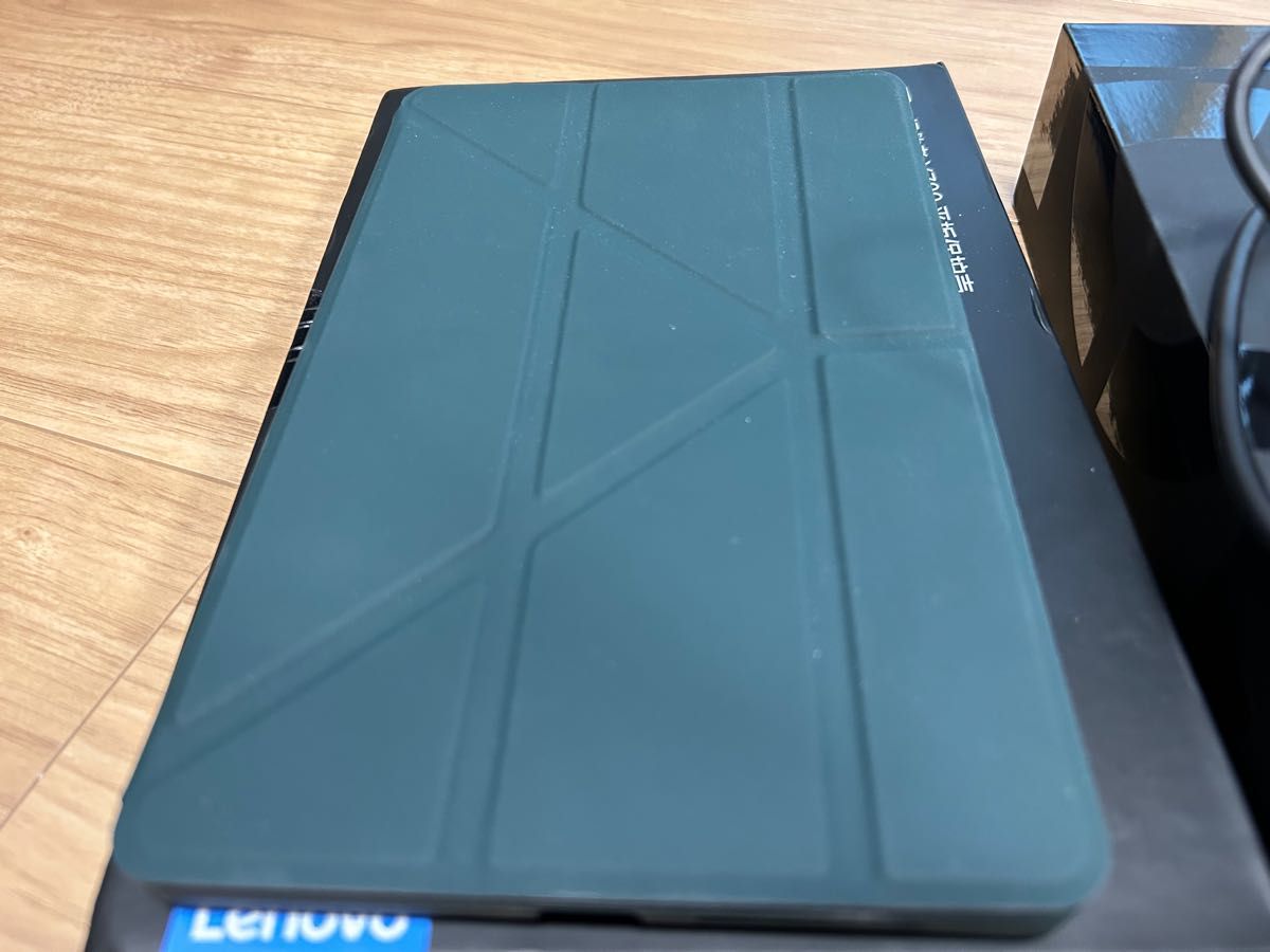 Lenovo タブレット legion y700 純正ケースとフィルム付き Lenovo タブレット legion y700 純正ケースとフィルム付き