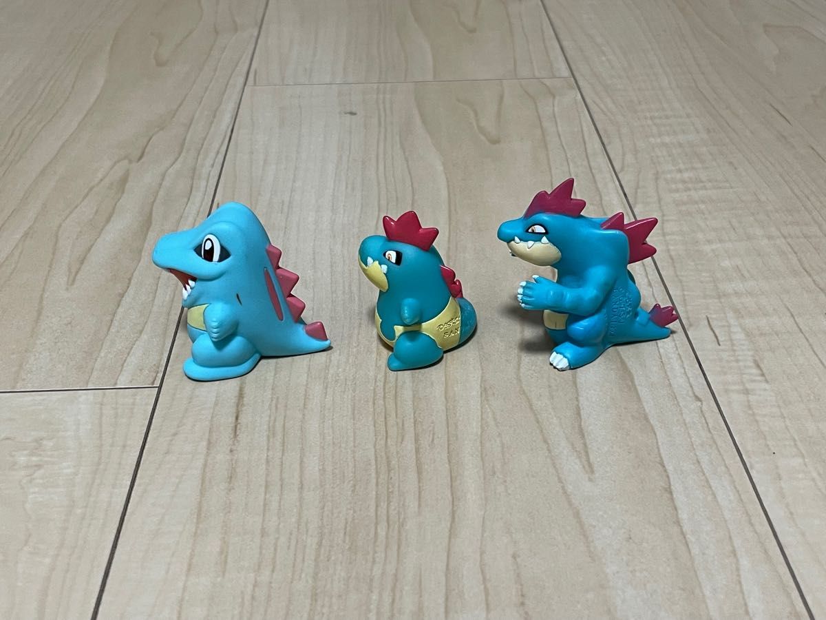 ポケモン指人形 第ニ世代の御三家 3段階進化のセット ワニノコ ポケモン指人形 第ニ世代の御三家 3段階進化のセット ワニノコ