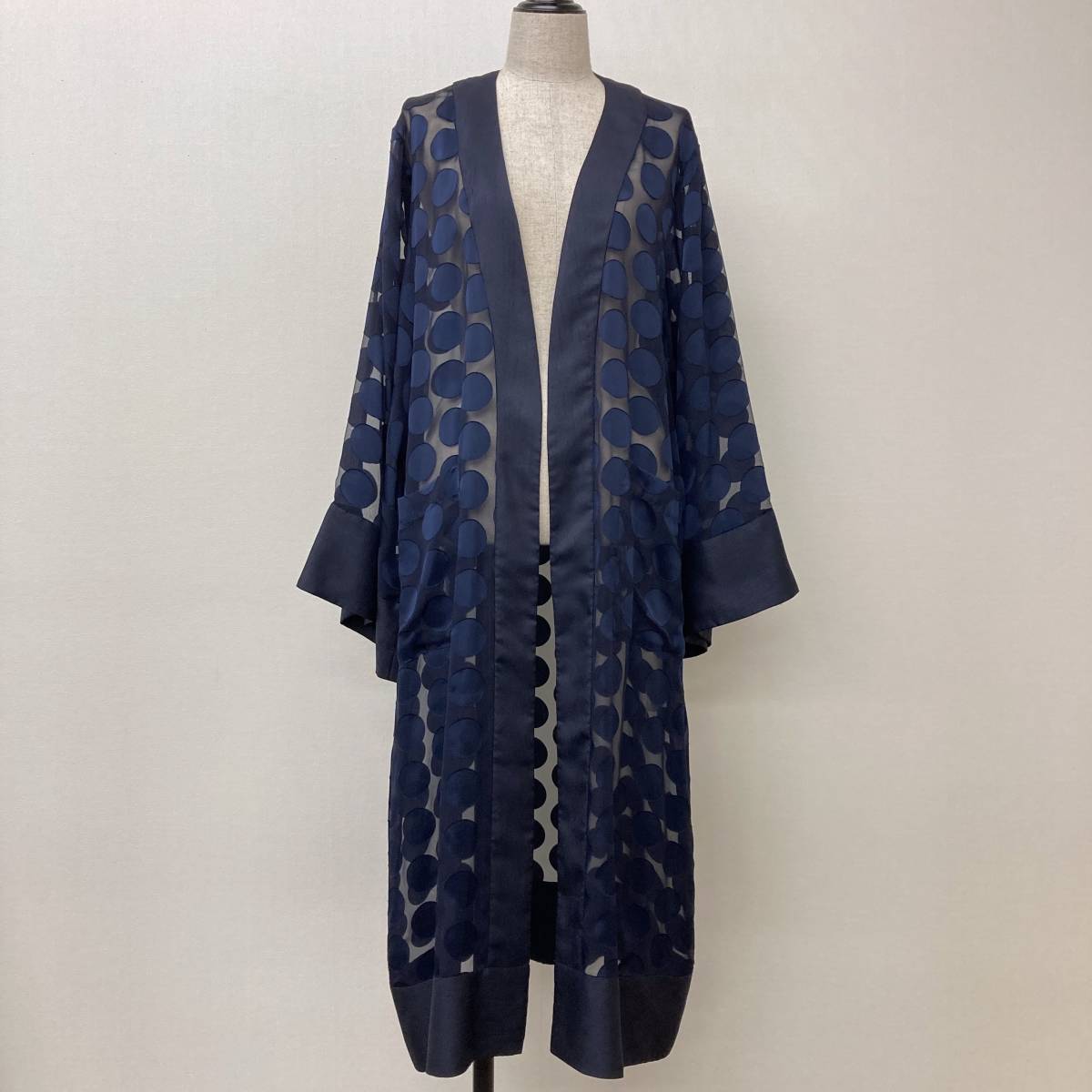 KIIRO три сосна прозрачный полька-дот свободная домашняя одежда перо ткань темно-синий темно-синий M размер желтый ... кимоно перо ткань длинное пальто 3070492