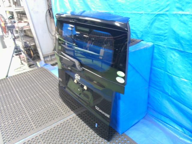 ウェイク DBA-LA700S バックドアASSY X07 ブラックマイカ(M) 67005-B2F90_画像8