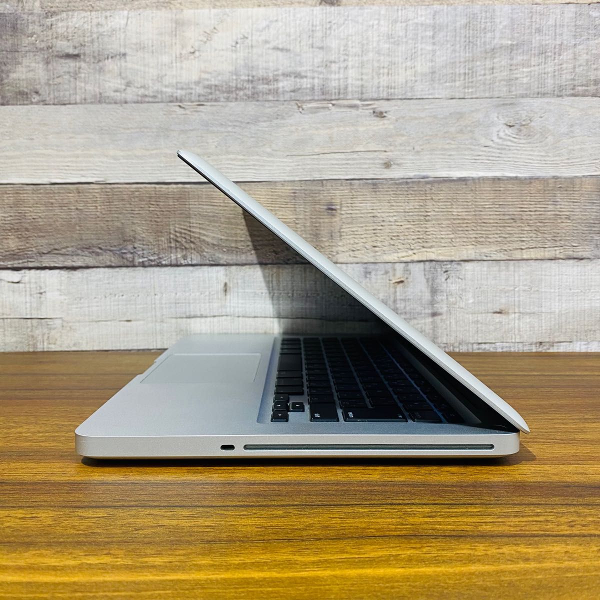 MacBook Pro 13インチ Core i5 SSD Fusion Drive 750GB 2020年MacOS