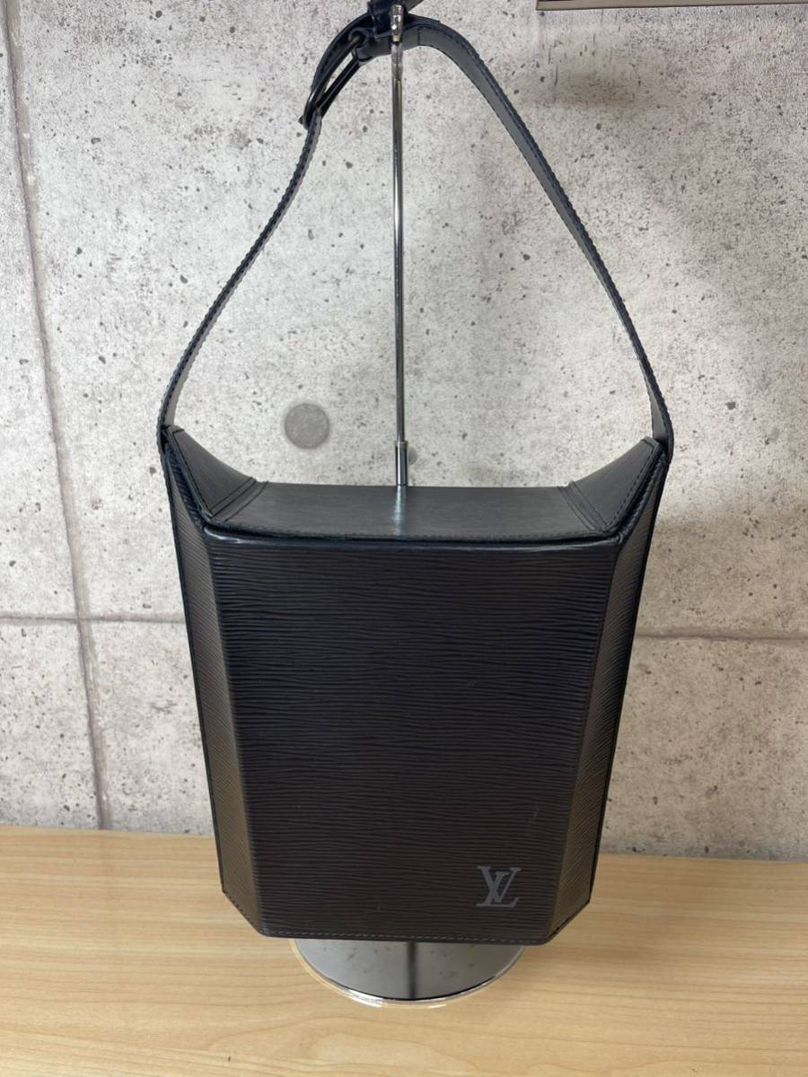 LOUIS VUITTON/ルイヴィトンショルダーバッグサック・ソウレザー