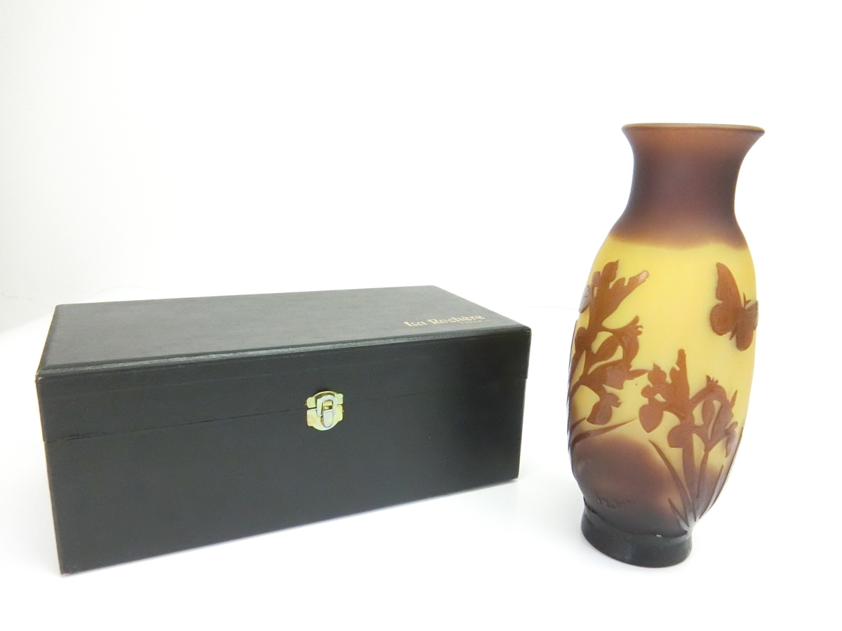 【コンビニ受取対応商品】 La Rochera ラ・ロシェール　フランス製　フラワーベース　花瓶　蝶々 花瓶