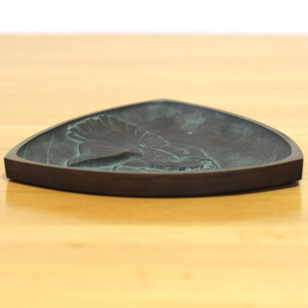 【希少】ドイツ アンティーク オブジェ ワシの飾り皿 ドイツ最古の鋳造工房 LAUCHHAMMER ラウフハマー 金属製 雑貨 ヴィンテージ 骨董