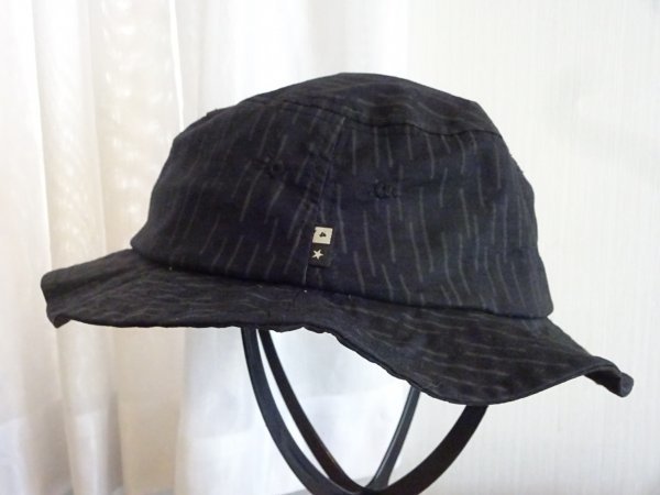 △ KOSTON ▽ メンズ・レディース　サハリハット　黒色模様入　サイズ５７・５cm　キャップ　帽子　コットン帽_画像1