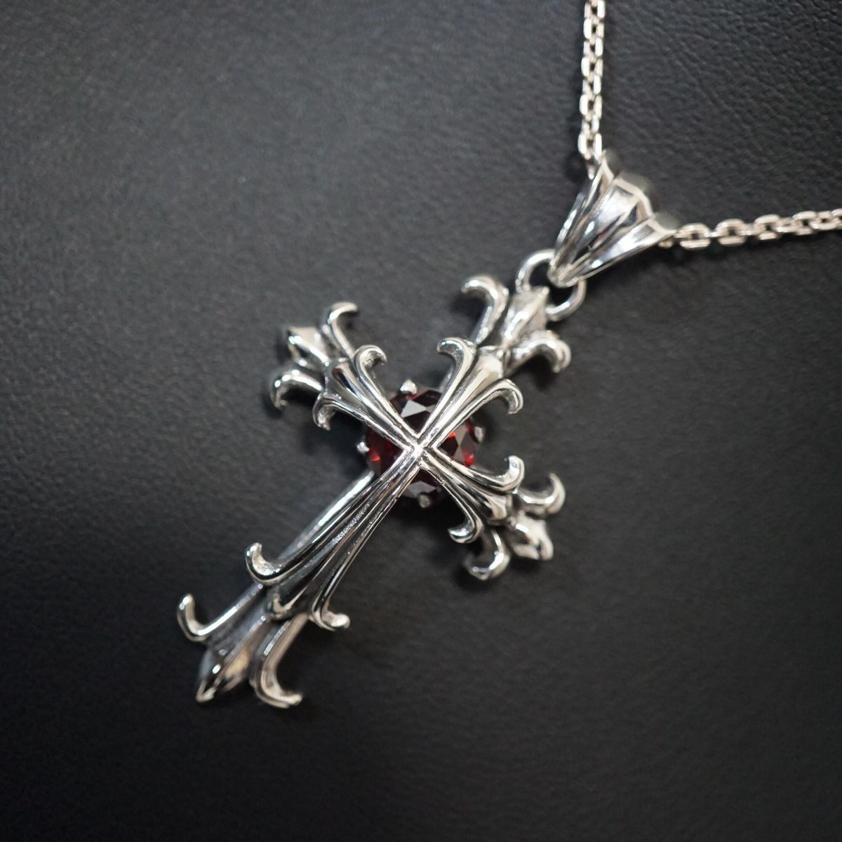 大人気新品 ダブル 赤 銀 ロザリオ 十字架 クロスペンダント