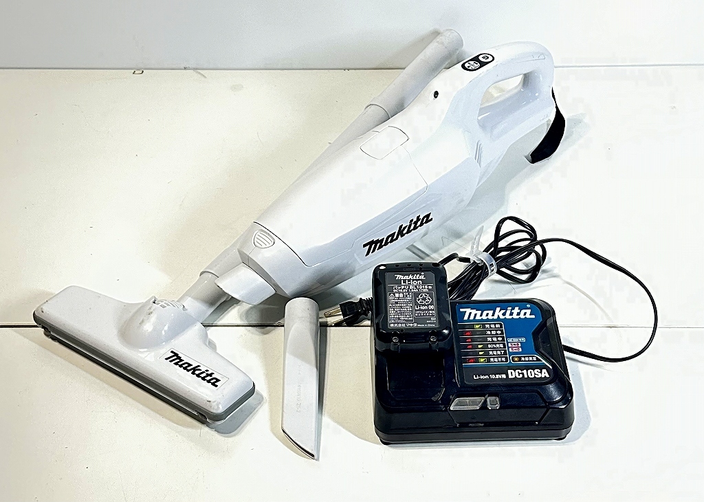 中古掃除機 マキタ 紙パックタイプ充電式クリーナー Makita CL107FD