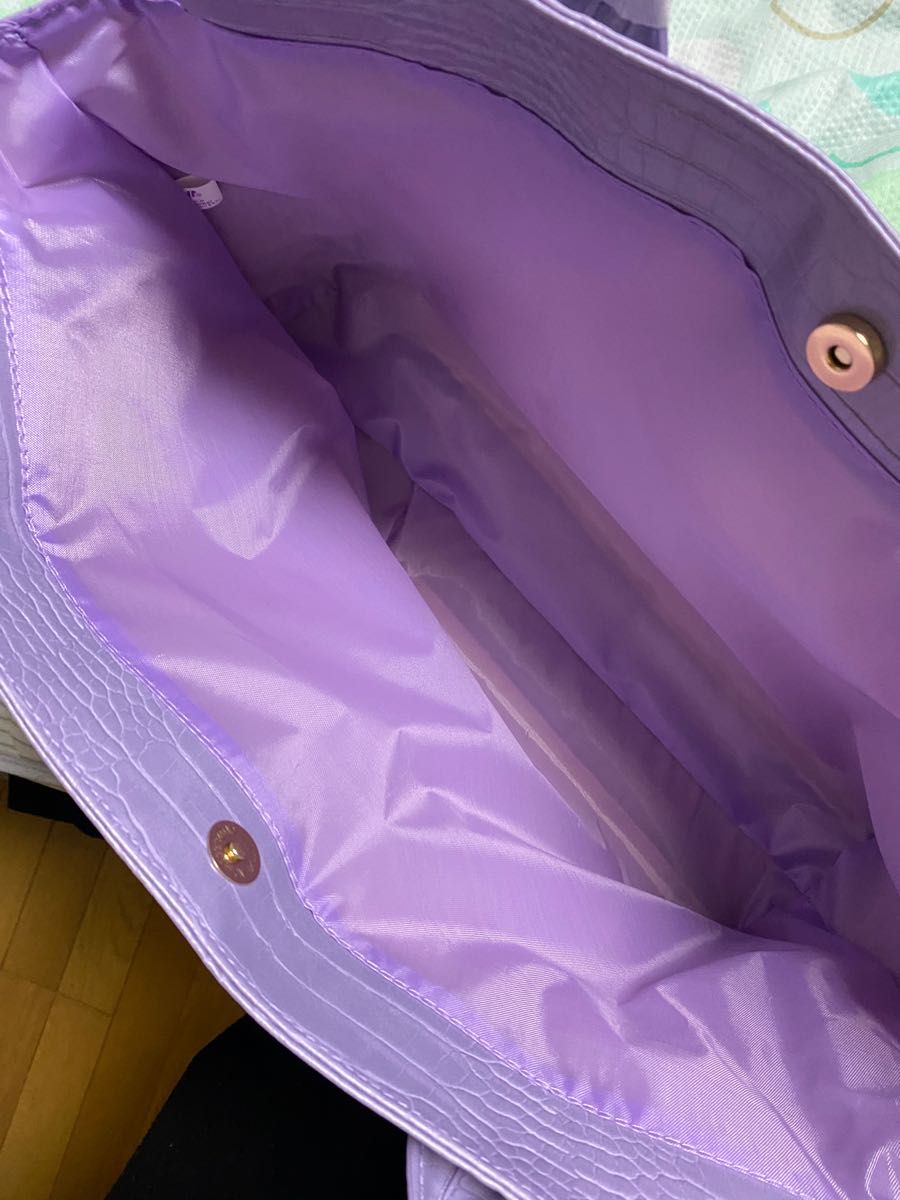 新品 クロミ クロコダイル風 ショルダーバッグ パープル 紫 薄紫