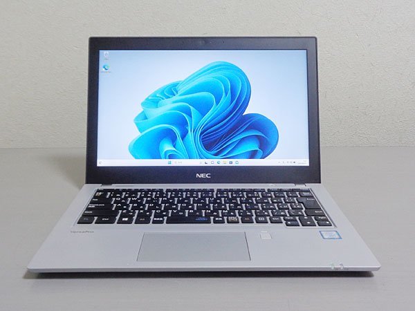 NEC VersaPro UltraLite VKM17/B-4 Core i5 8350U 1.70GHz/8GB/SSD