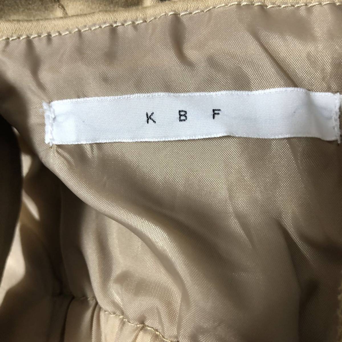 KBF ビスチェワンピース　ベージュ　ジャンパースカート　アーバンリサーチ