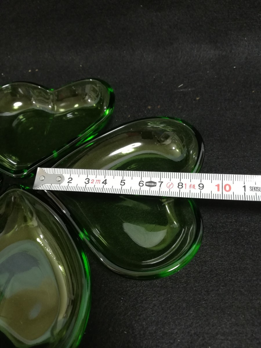 S852.昭和レトロ ガラス皿 クローバー ハート型 グリーン 4枚 豆皿 小皿/60の画像4