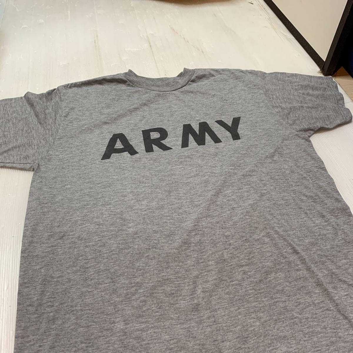 米軍放出品 アメリカ陸軍 ARMY 半袖Tシャツ L程度の画像2