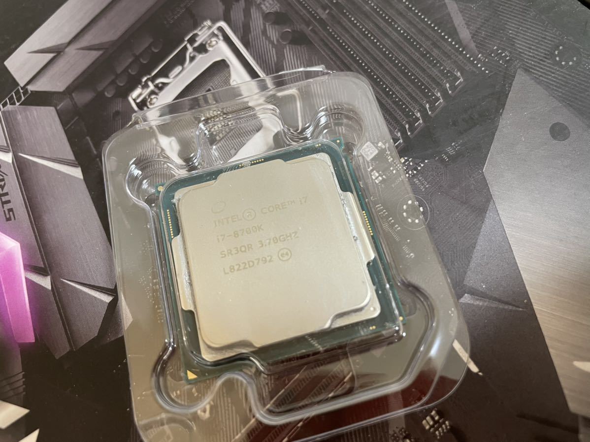 【中古動作品】Intel Core i7 8700k + ASUS ROG STRIX Z370-F GAMING CPUとマザーボードのセット LGA1151