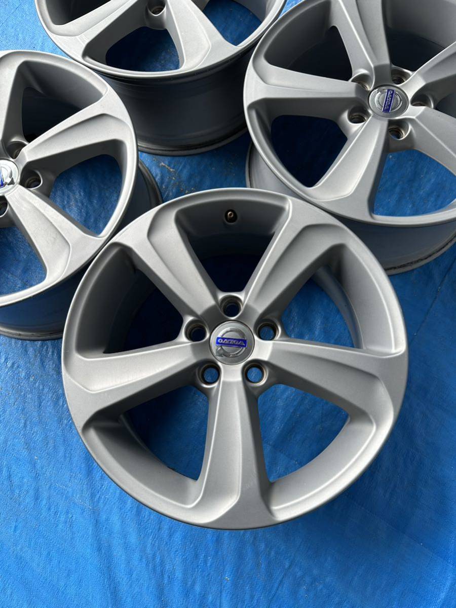 VOLVO 17インチ7.5J 5穴PCD108 中古アルミホイール4本セット オフセット52.5 VOLVO 17インチ7.5J 5穴PCD108 中古アルミホイール4本セット オフセット52.5