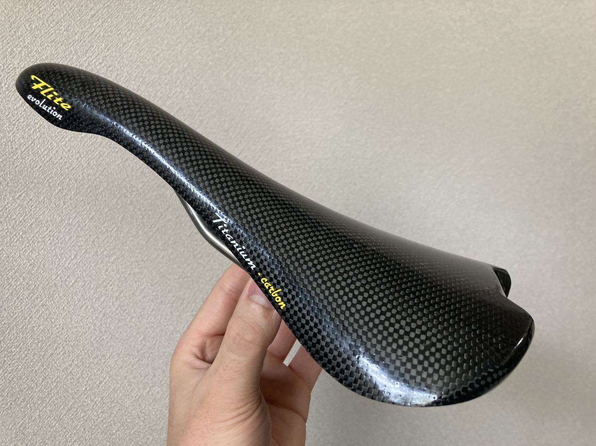 新品未使用 Selle Italia flite evolution (セライタリア フライト エボリューション) #カーボンサドル #チタンレール  #ロードバイク