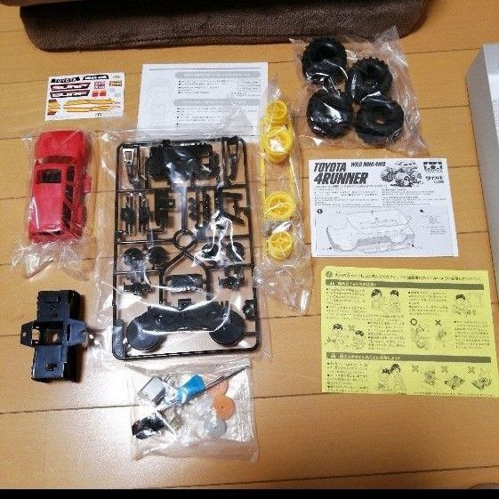 新品未使用　タミヤ 10ワイルドミニ四駆　 ハイラックス サーフ