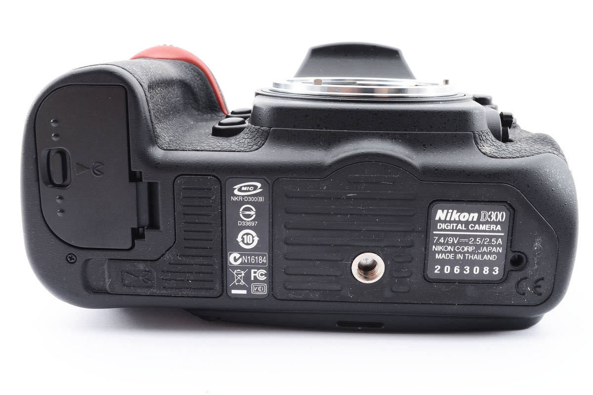 ■現状品■ Nikon ニコン D300 デジタル一眼レフカメラ ボディ 元箱あり #2517
