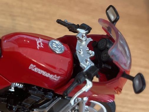 アキ 弟 ニンジャ あいつとララバイ 少年マガジンカスタムバイクコレクション 川崎 Kawasaki カワサキ忍者 　1/24スケール 旧車 完成品_画像9