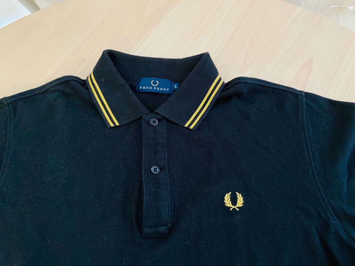 FRED PERRY フレッドペリー ポロシャツ 黒×金 L 半袖 ブラック ポロ