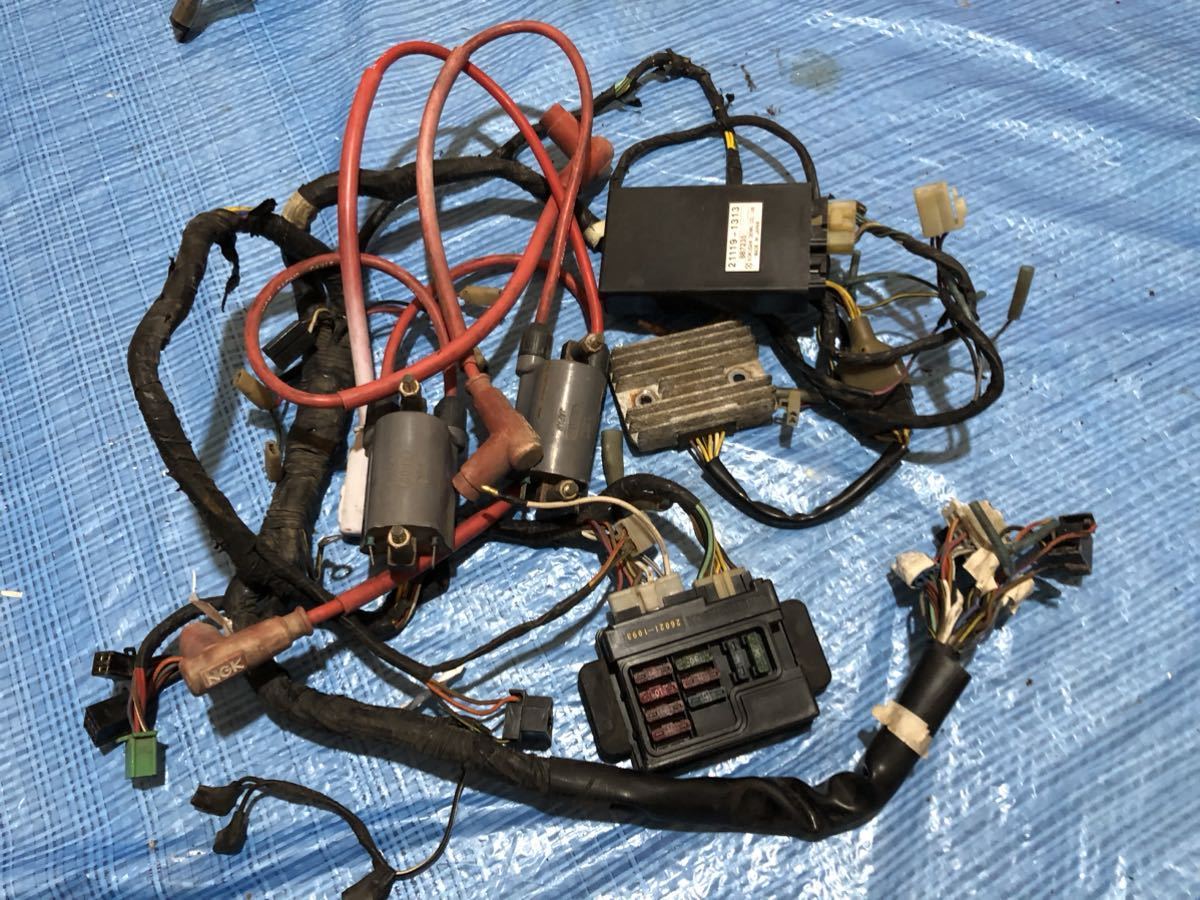 ゼファー400 ハーネス イグニッションコイル CDI レギュレーター