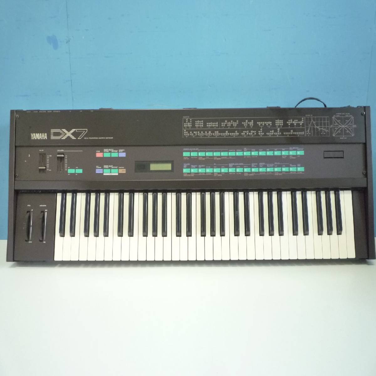 名機 YAMAHA DX7 ヤマハ シンセサイザー ピアノ 通電確認済み 簡易清掃