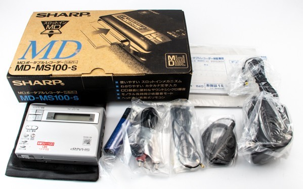 死貨庫存SHARP sharp MD-MS100-S MD便攜式錄音機帶盒 原文:デッドストック品 SHARP シャープ MD-MS100-S MDポータブルレコーダー 箱付