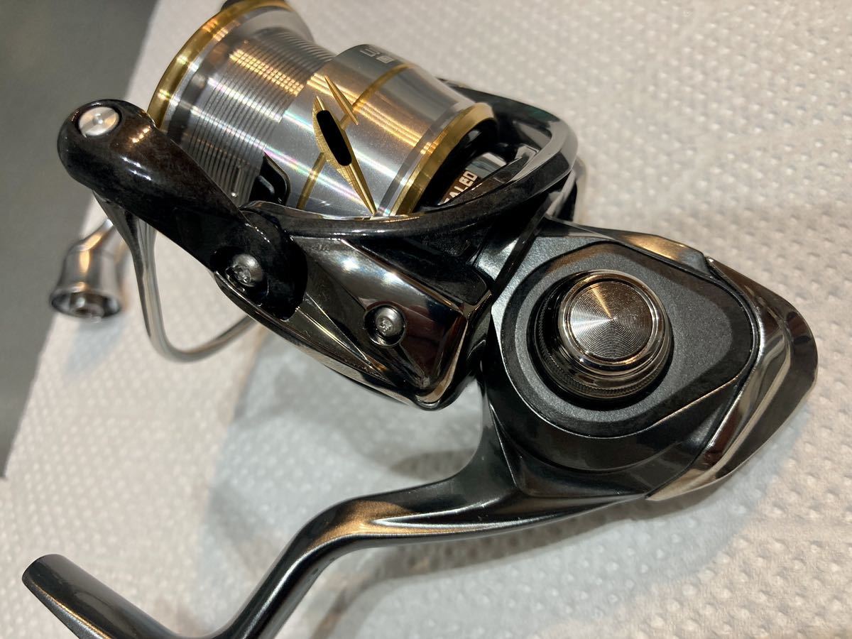 送料込) ダイワ DAIWA 20 ルビアス LUVIAS FC LT2500S-XH 美品 送料込) ダイワ DAIWA 20 ルビアス LUVIAS FC LT2500S-XH 美品