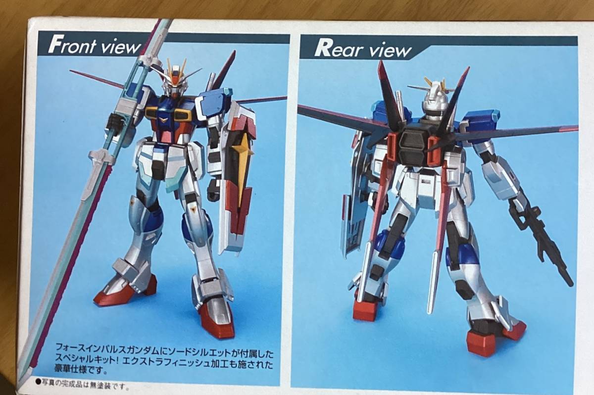 ガンダムSEED　DESTINY　1/100スケール　フォースインパルスガンダム＋ソードシルエット　（エクストラフィニッシュバージョン）_画像2