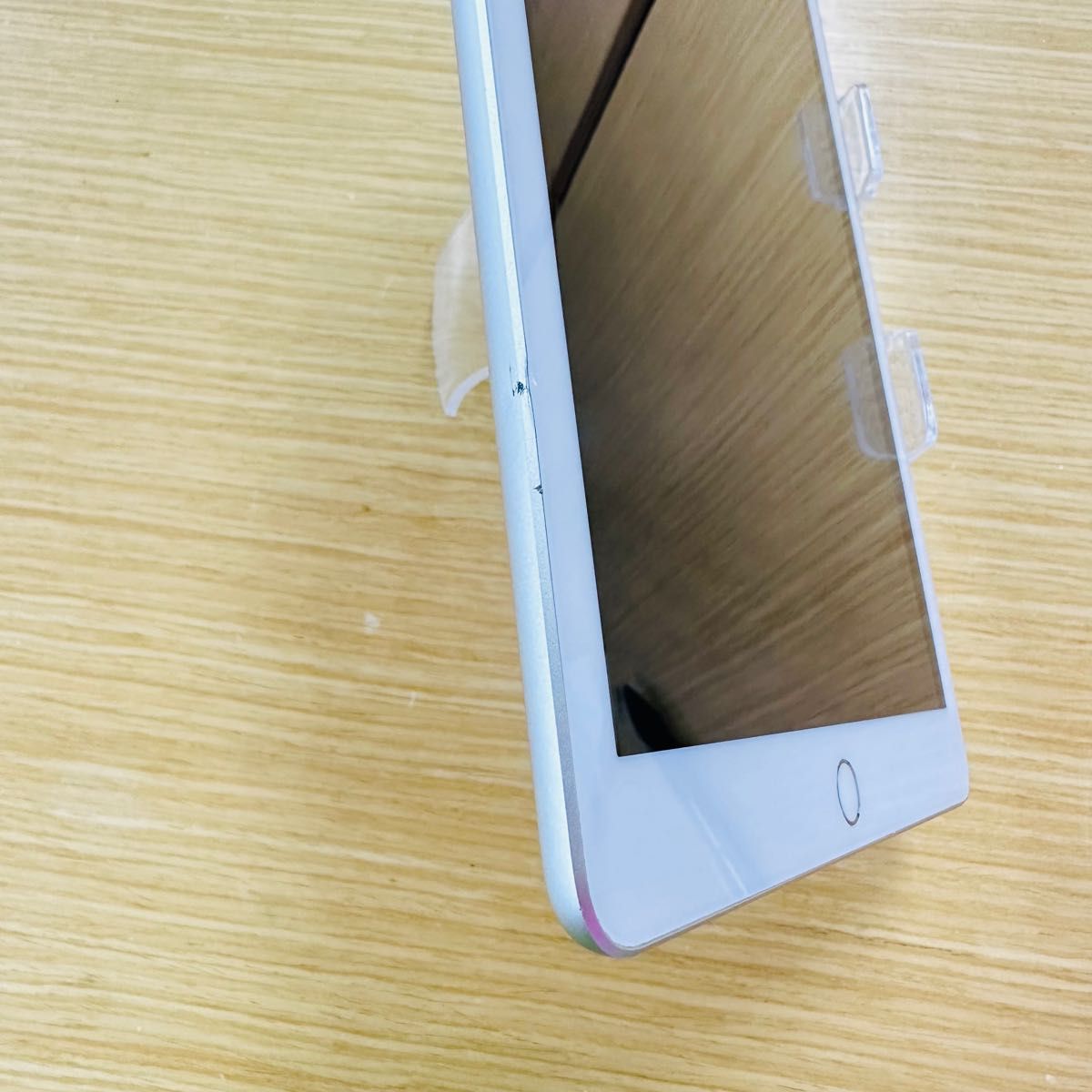 Apple iPad 第一6世代 32G シルバー SIM フリー バッテリー98%
